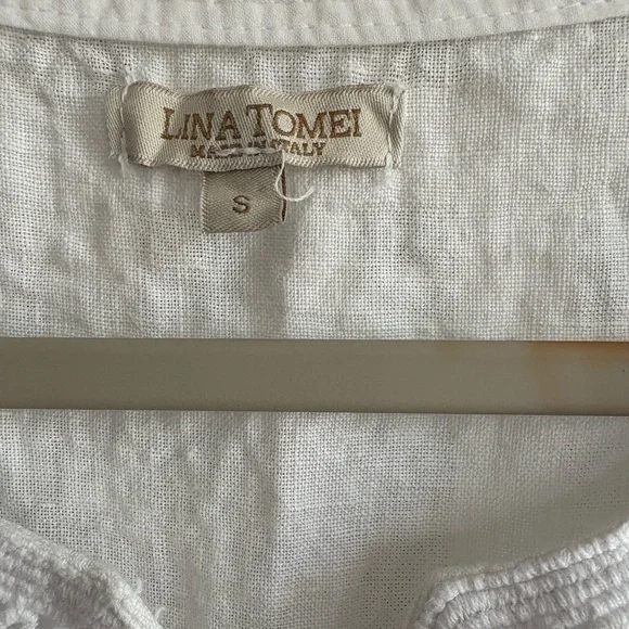 Lina Tomei White Linen Top - Picture 2 of 5